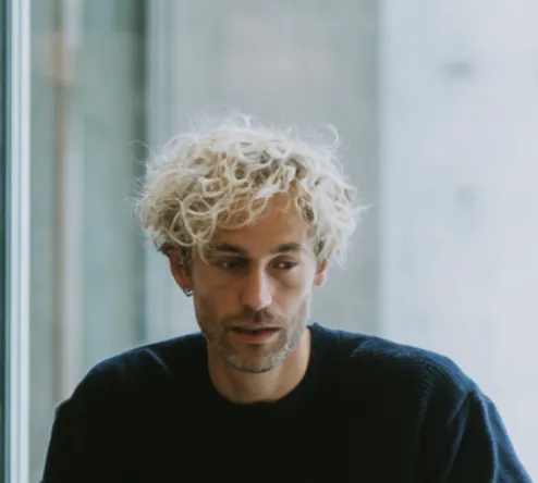 Jonas K.
